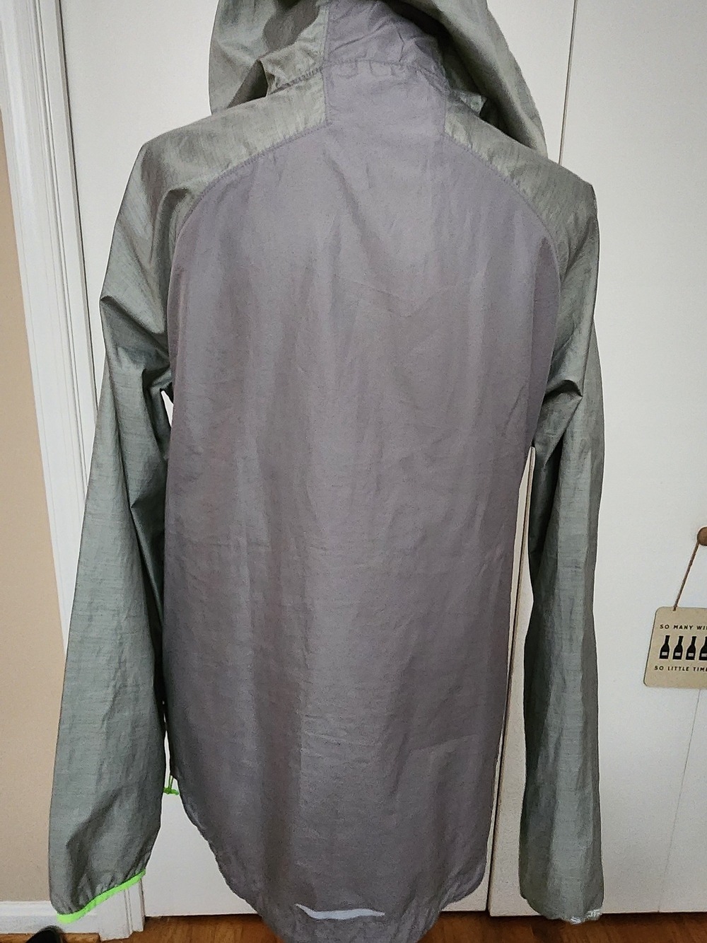 Under Armour Light Jacket Windbreaker - Picture 4 of 5